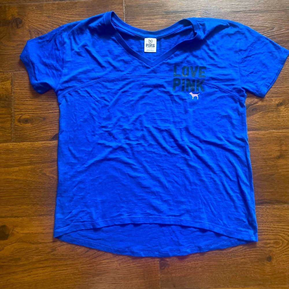 PINK Victoria's Secret Blue V neck T-shirt size small